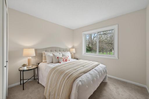 3618 Gershwin Lane N, Oakdale, MN 55128