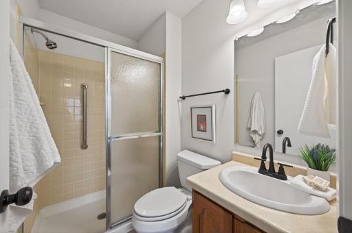 3618 Gershwin Lane N, Oakdale, MN 55128