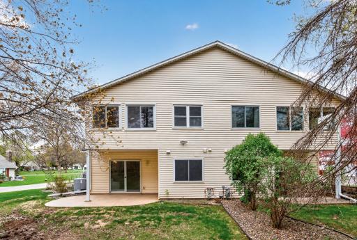 3618 Gershwin Lane N, Oakdale, MN 55128