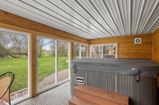 1506 Mc Auliffe Place NW, Alexandria, MN 56308
