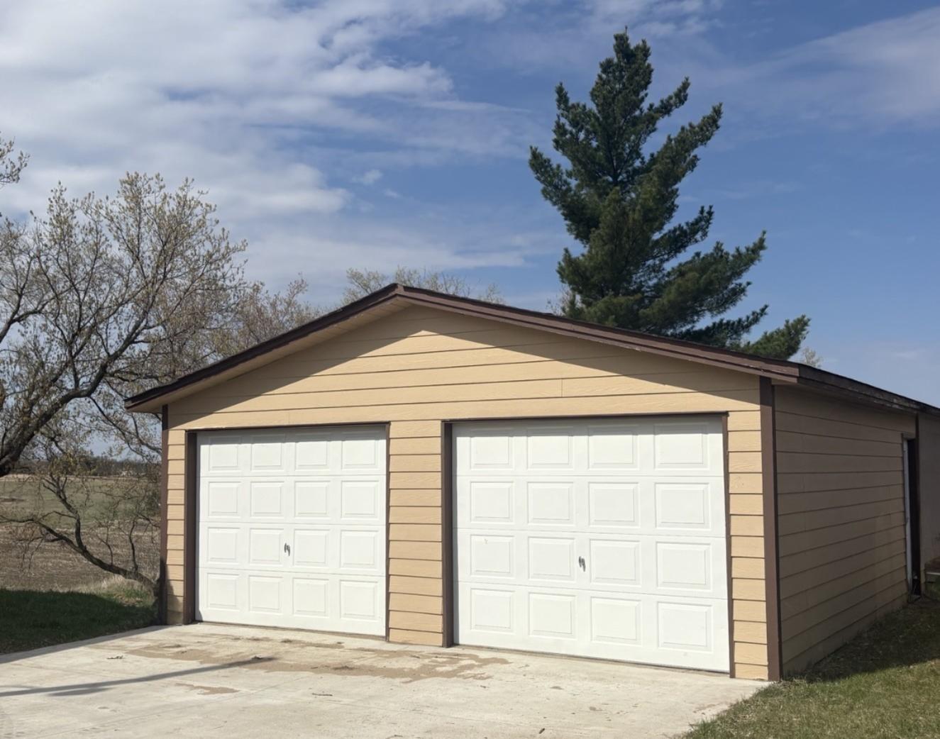 some outside personal property removed virtually from photos.