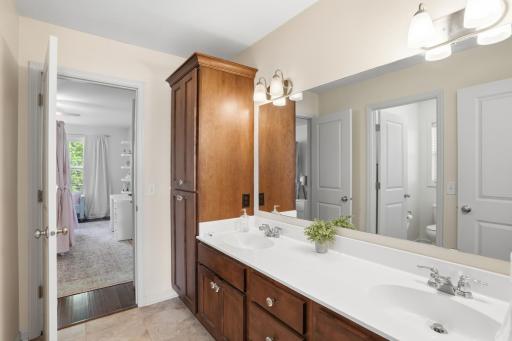 Double sinks means nobody fighting over counter space in the morning.