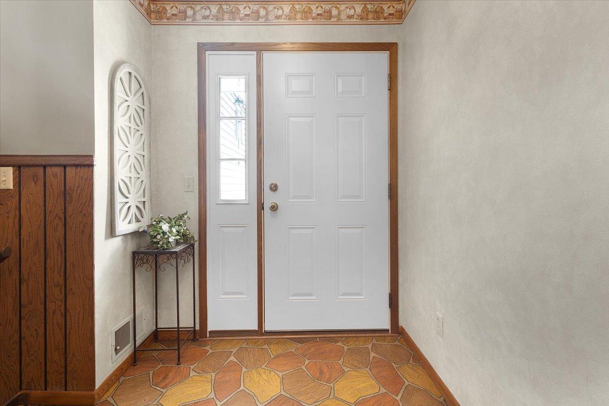 Spacious foyer