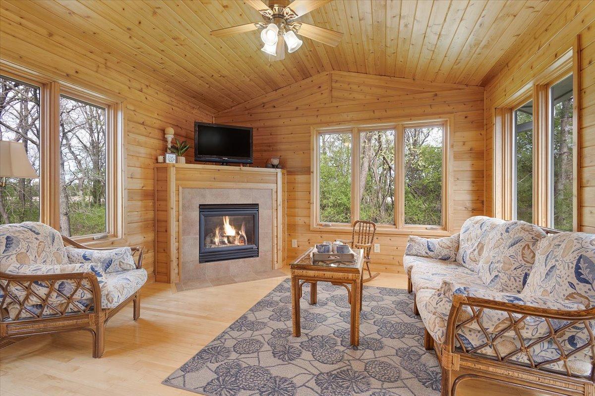 Beautiful four season porch