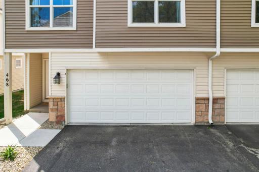 468 Stonewood Lane, Burnsville, MN 55306
