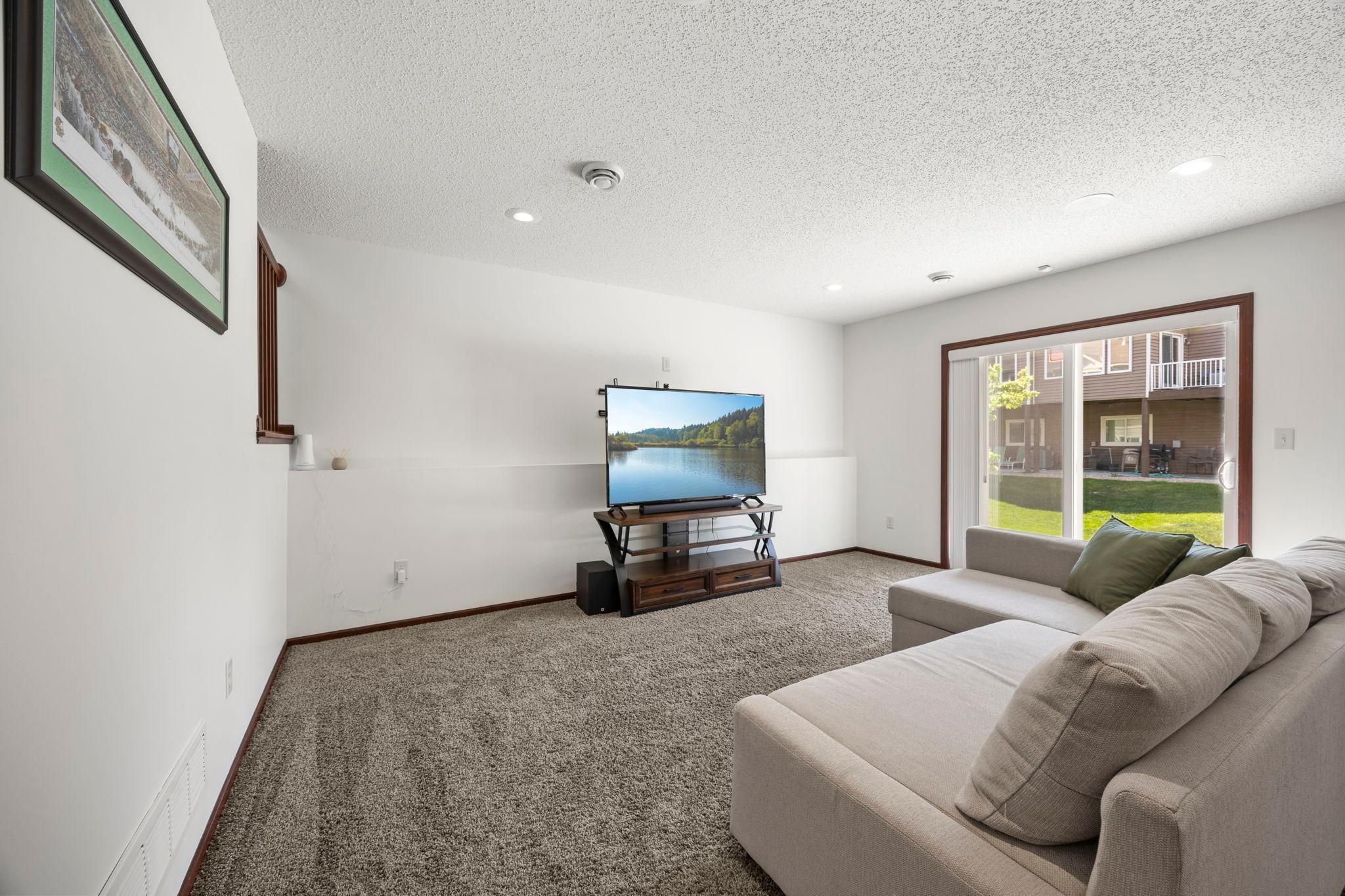 468 Stonewood Ln 47.jpg