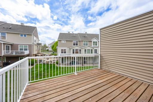 468 Stonewood Lane, Burnsville, MN 55306