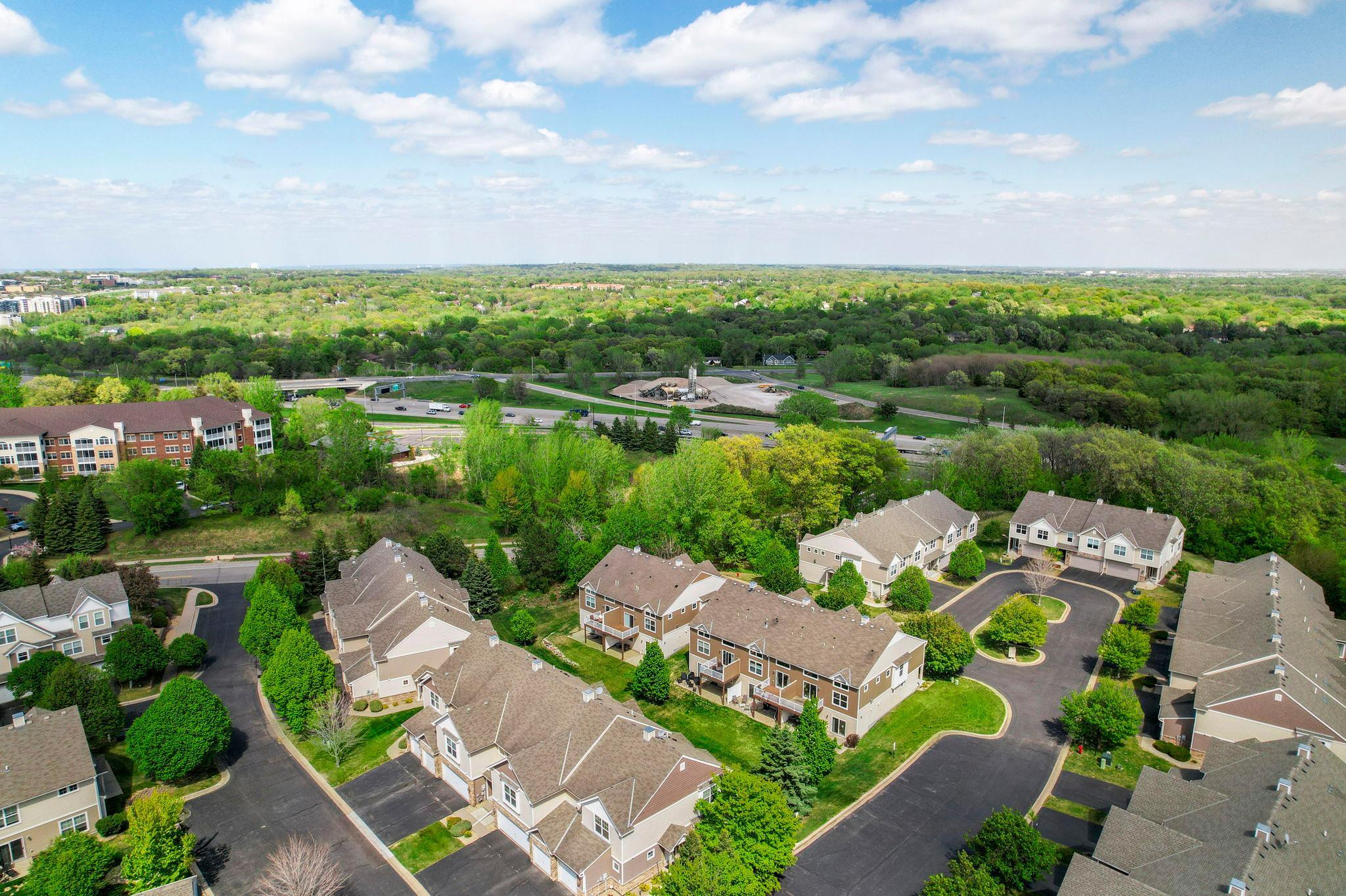 468 Stonewood Ln 2.jpg