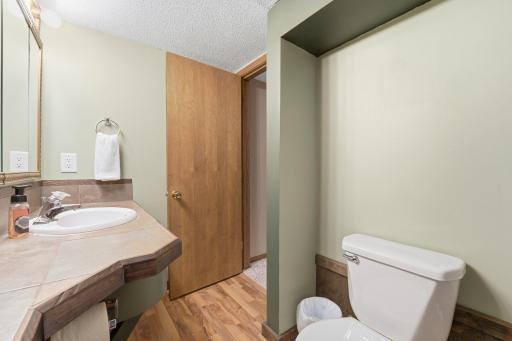 970 Redwood Drive, Apple Valley, MN 55124
