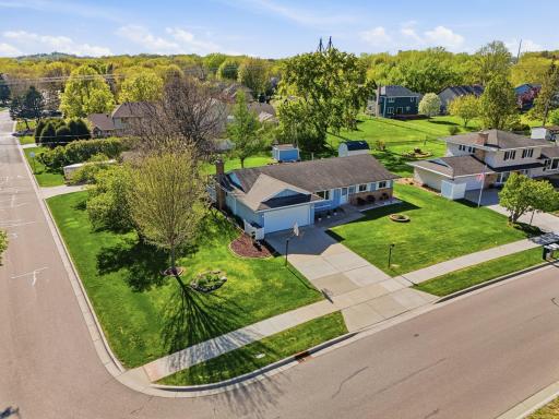 970 Redwood Drive, Apple Valley, MN 55124