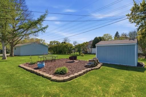 970 Redwood Drive, Apple Valley, MN 55124