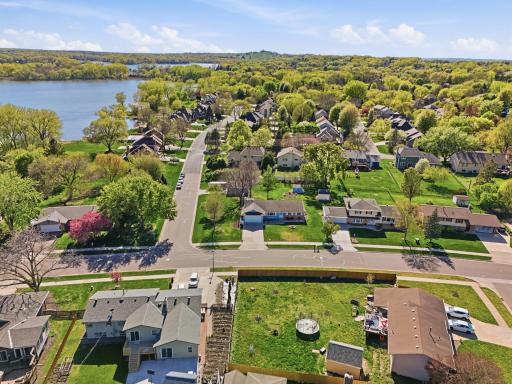 970 Redwood Drive, Apple Valley, MN 55124
