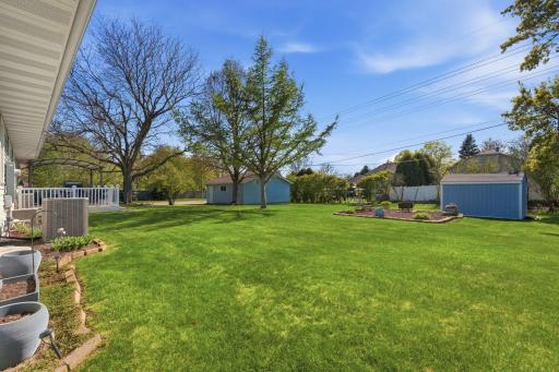 970 Redwood Drive, Apple Valley, MN 55124