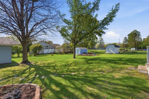 970 Redwood Drive, Apple Valley, MN 55124