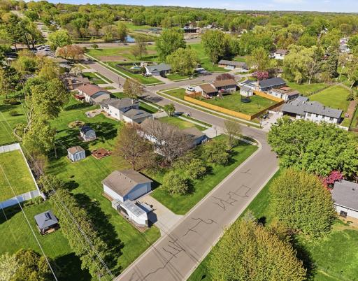 970 Redwood Drive, Apple Valley, MN 55124