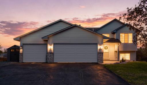 Fantastic place to call home in a wonderful community!
