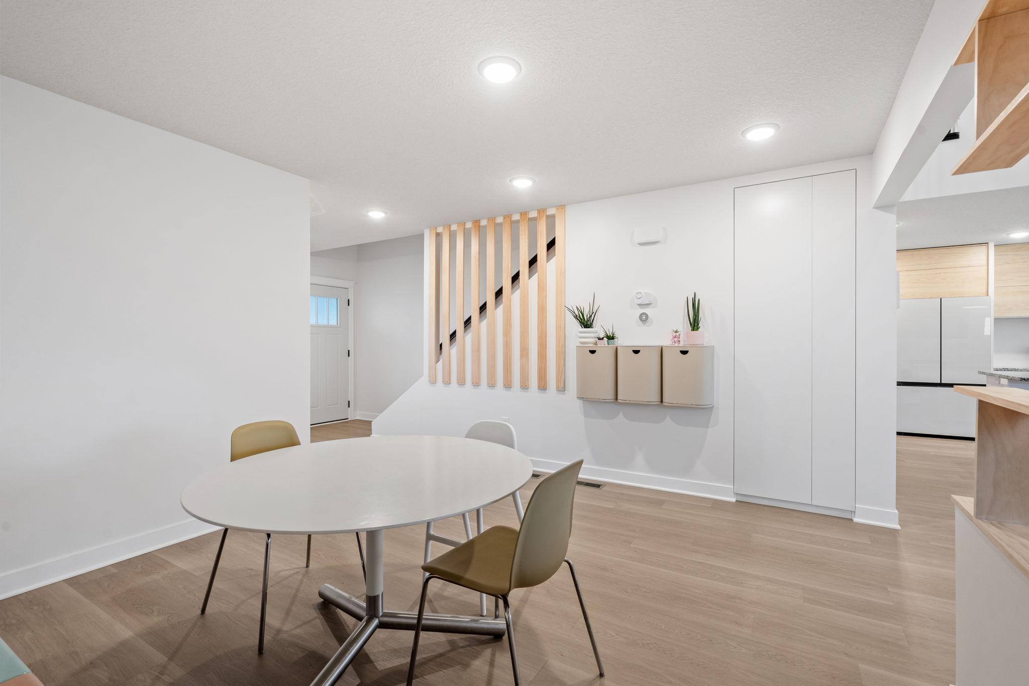 26-web-or-mls-11556 Lakewood Ct Interior-7.jpg