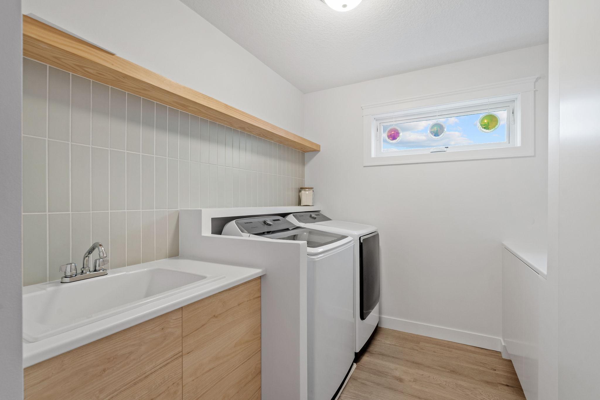 64-web-or-mls-11556 Lakewood Ct Interior-45.jpg