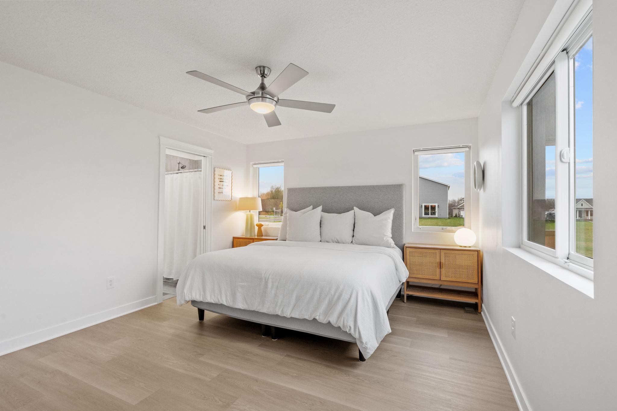 45-web-or-mls-11556 Lakewood Ct Interior-26.jpg