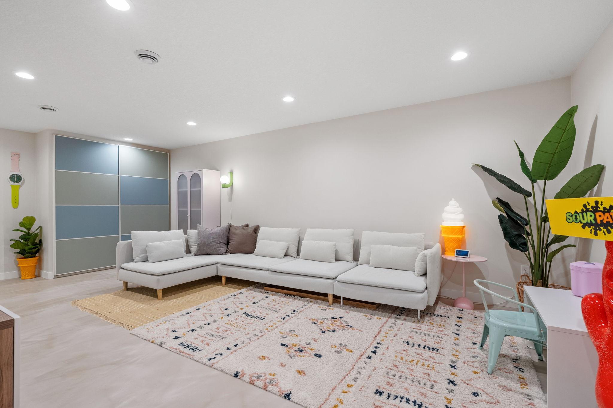 71-web-or-mls-11556 Lakewood Ct Interior-52.jpg