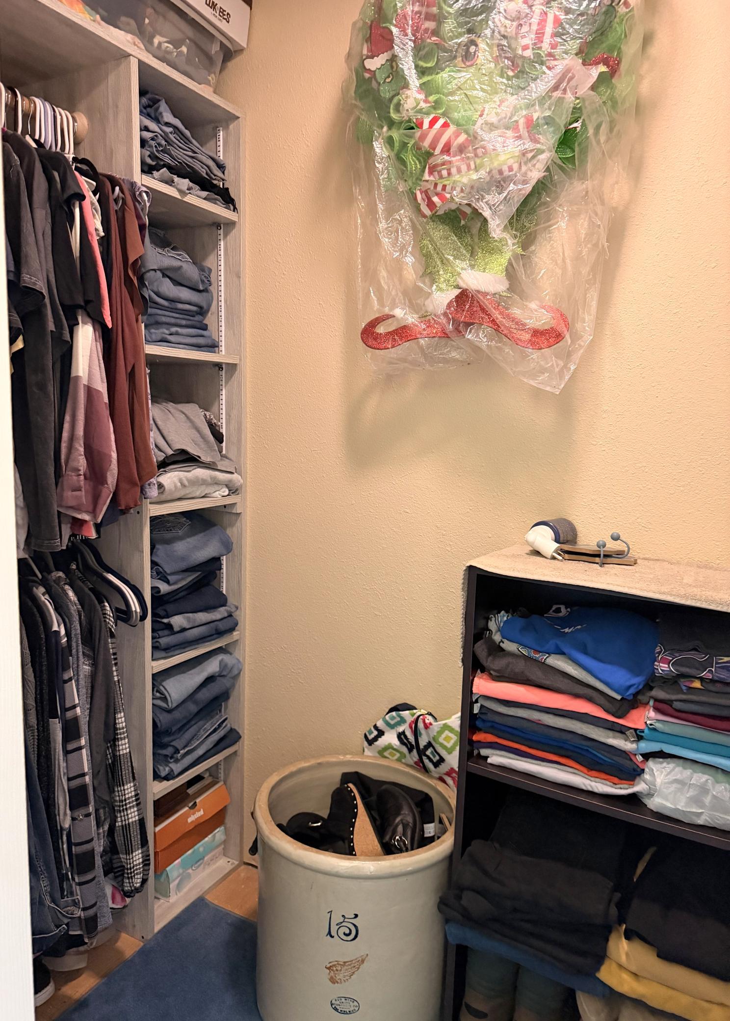 Primary Walk-in Closet a.jpg