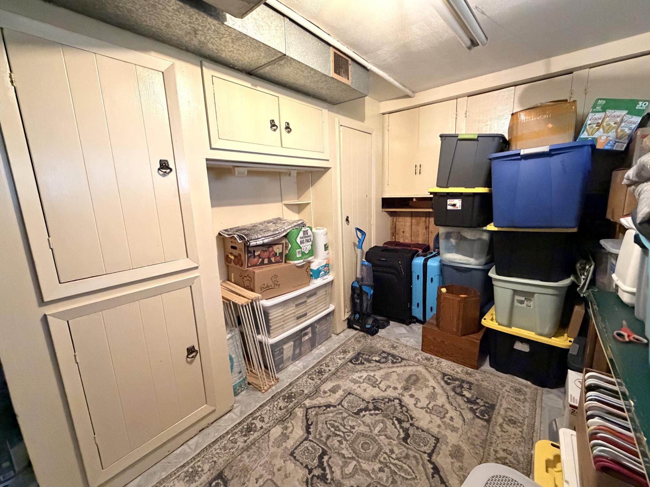 Laundry & Storage Room a.jpg
