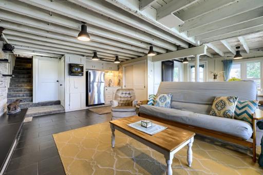 319 Lake St S - Web Quality - 019 - 14 Family Room.jpg