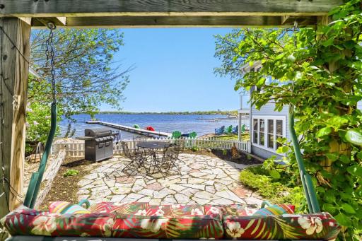 319 Lake St S - Web Quality - 028 - 23 Exterior Rear.jpg