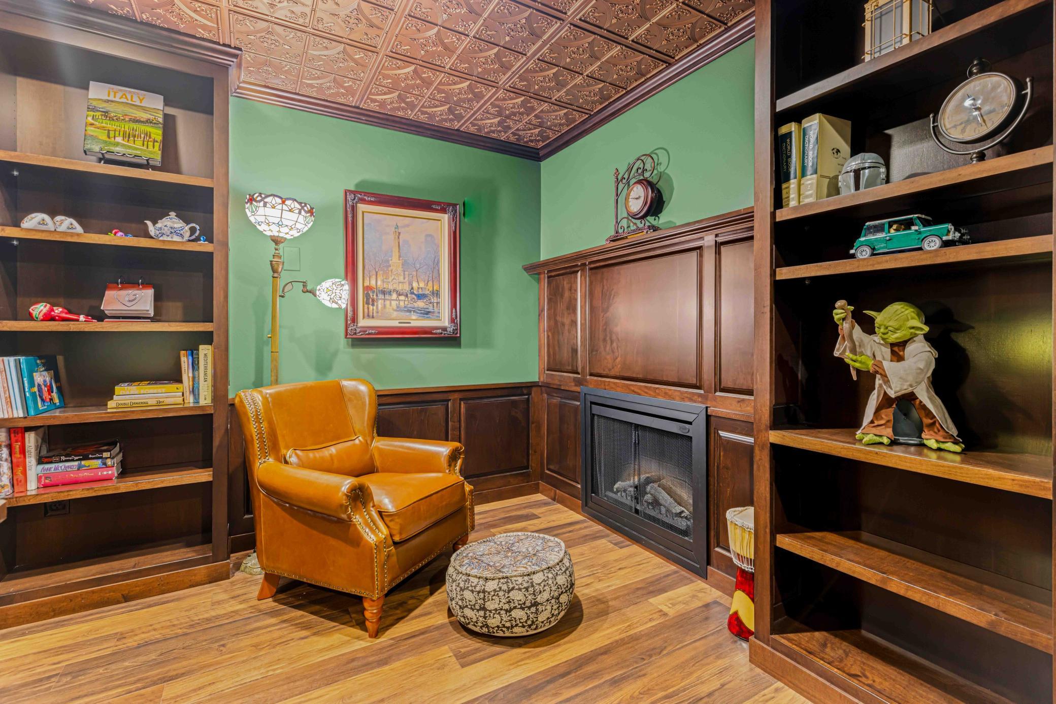 Library / Den