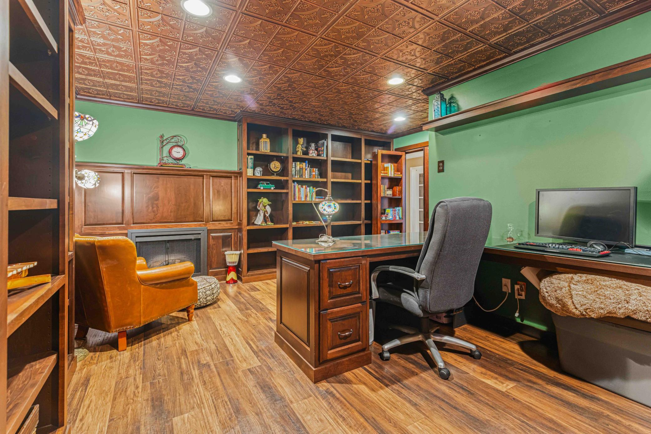 Library / Den