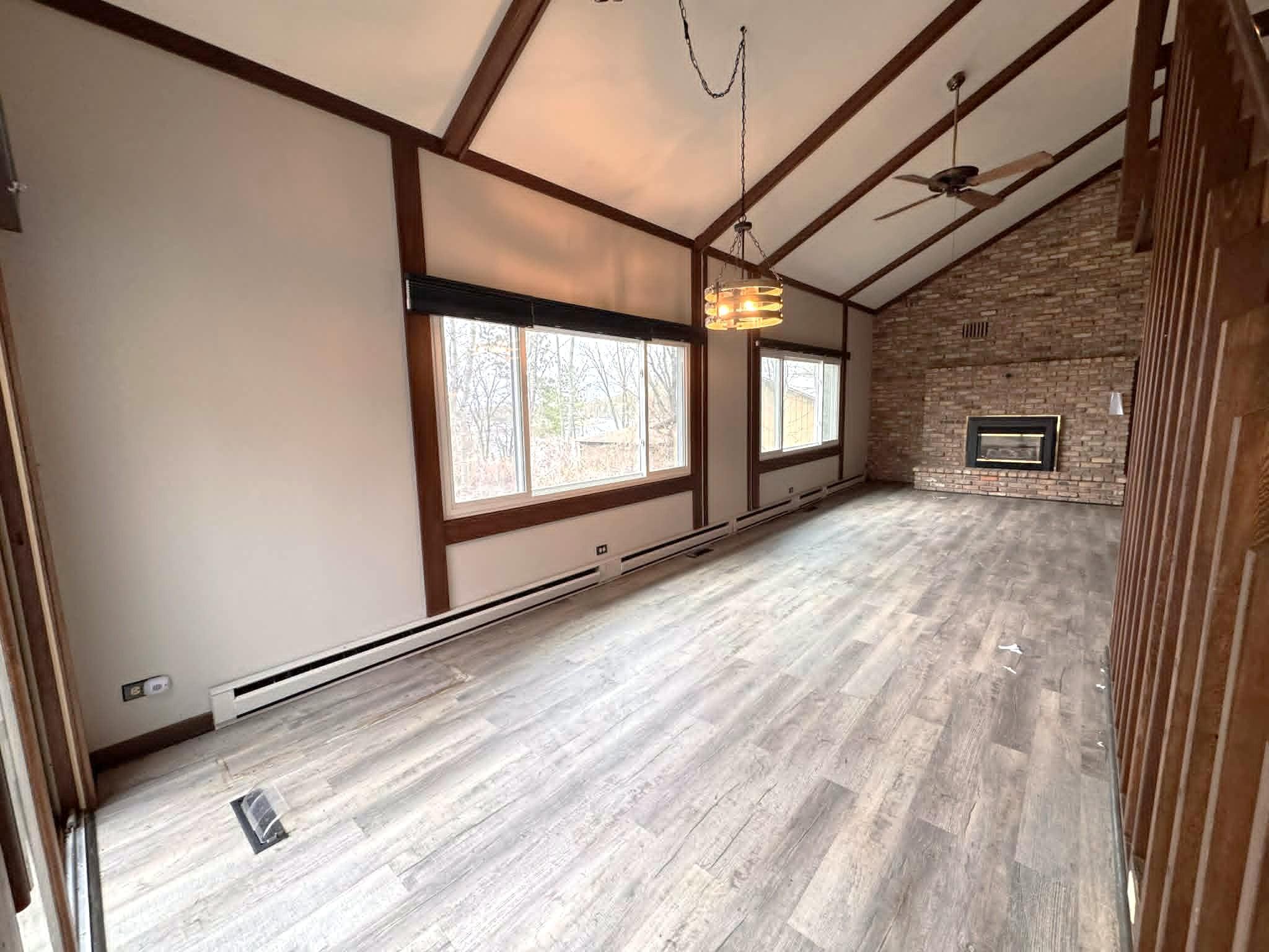 Livingroom and dining room.jpg
