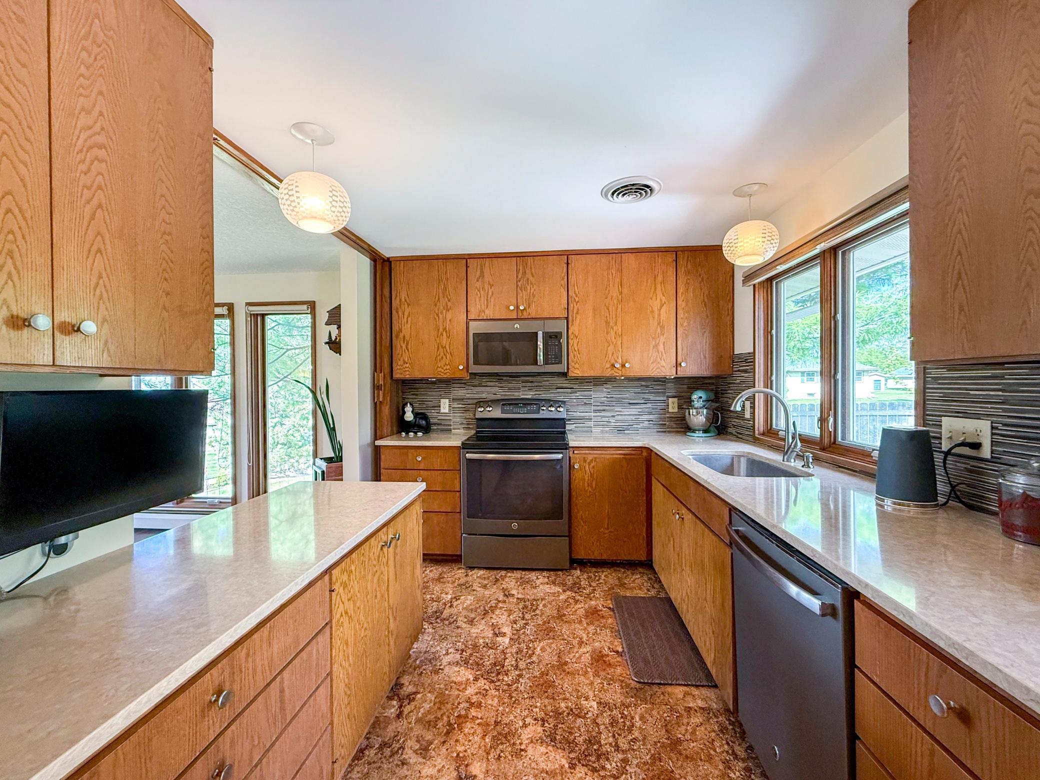 02-Sandra-Reid-Remax-Results-Rochester-MN-Realtor.jpg