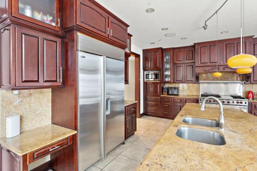 2368 Barton Avenue NW, Buffalo, MN 55313