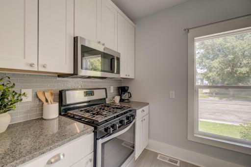 858 Watson Avenue, Saint Paul, MN 55102