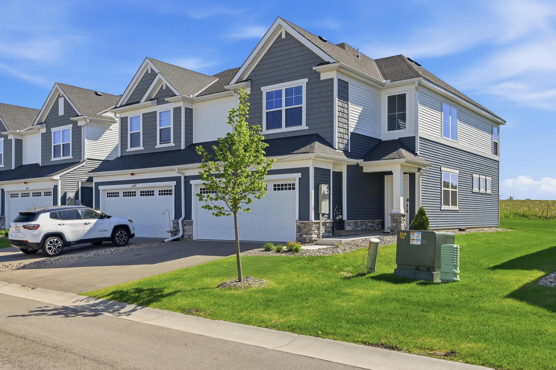 10680 Wiles Way MLS-2.jpg