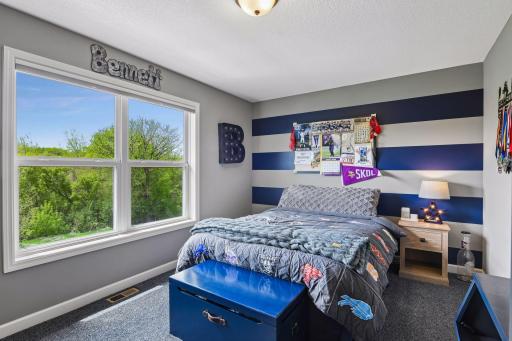 1531 Camden Ridge Drive, Chanhassen, MN 55317