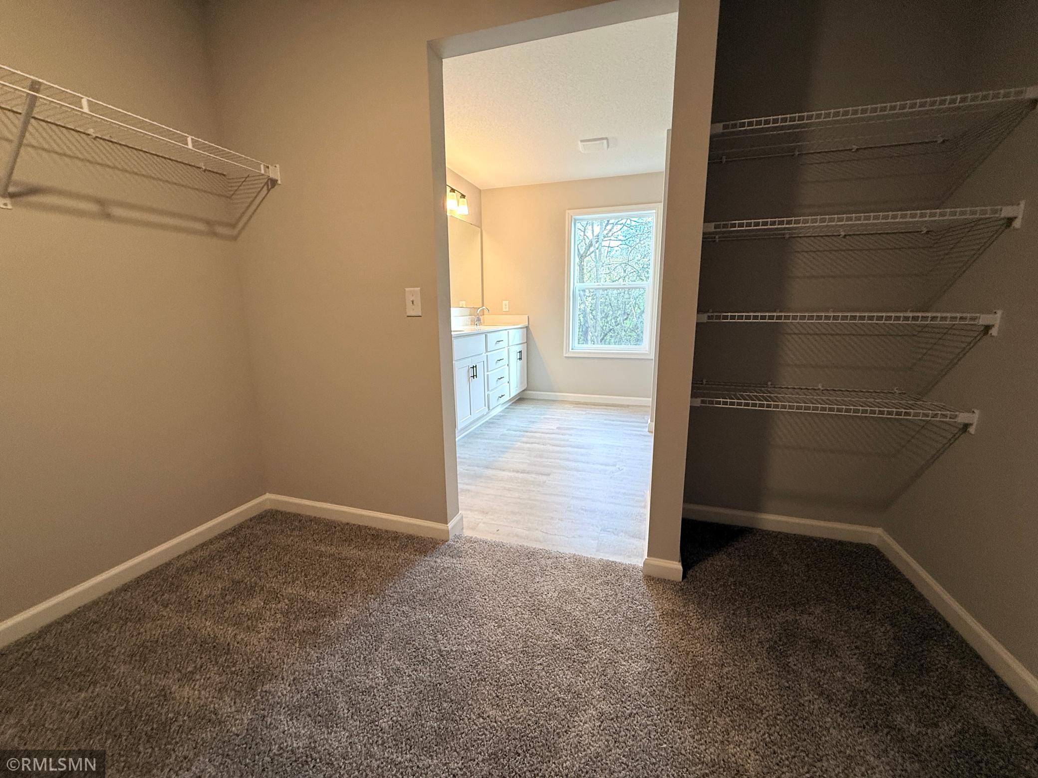 Owner's suite closet