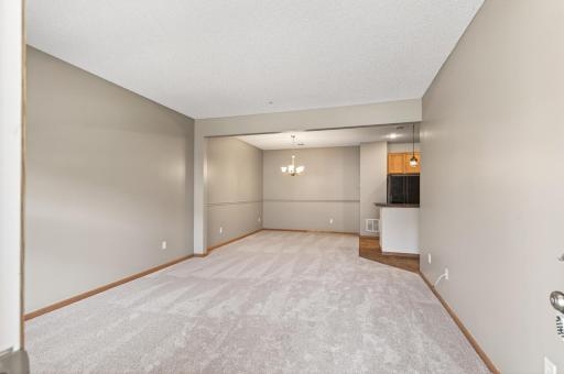 3311 Hazel Trail, H, Woodbury, MN 55129