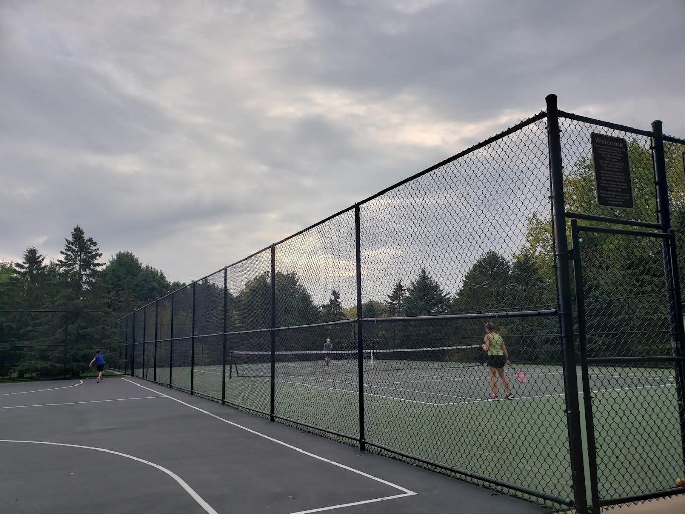 Tennis.jpg