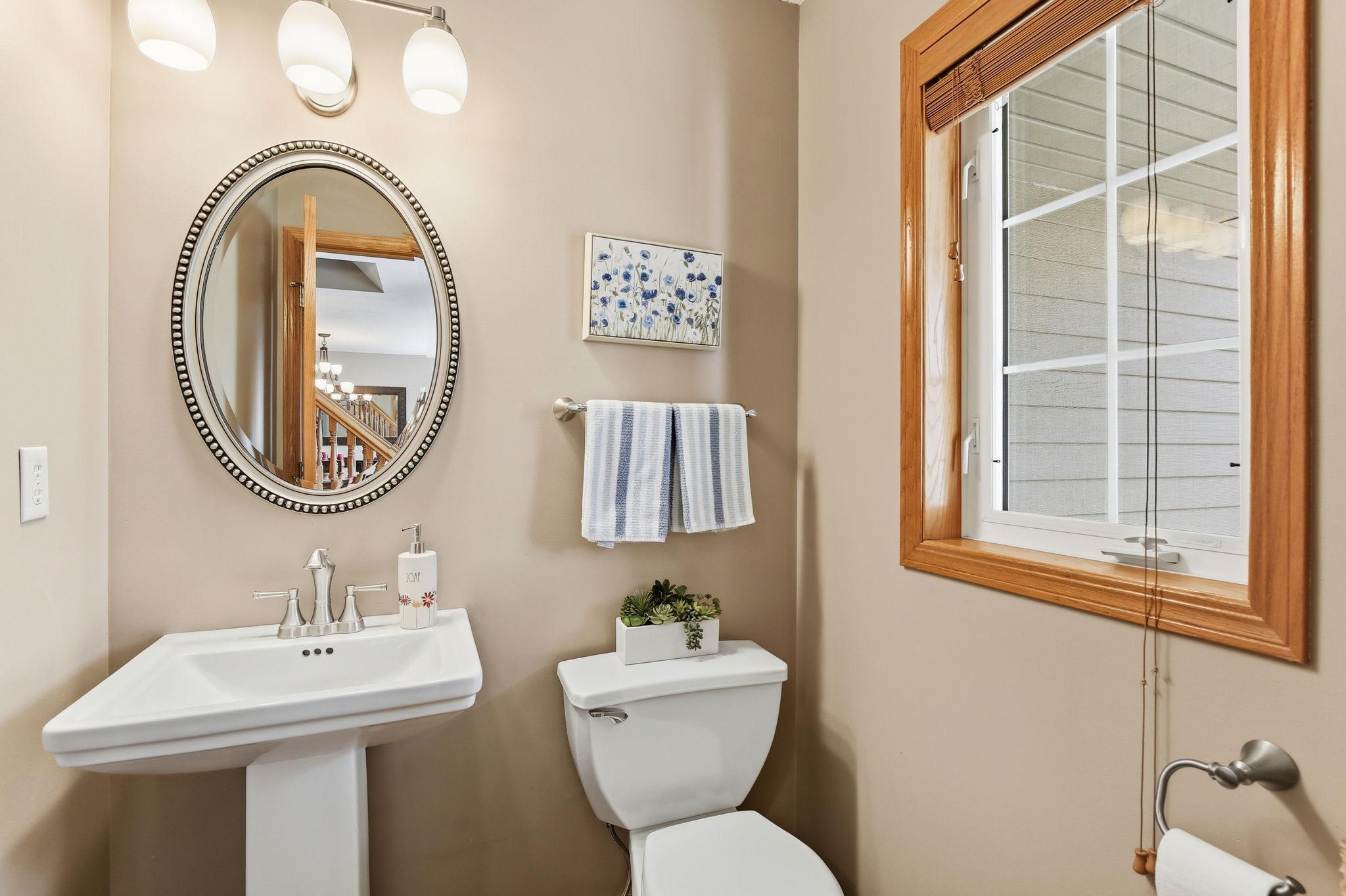 23-web-or-mls-3851-Featherstone-Cir-21.jpg