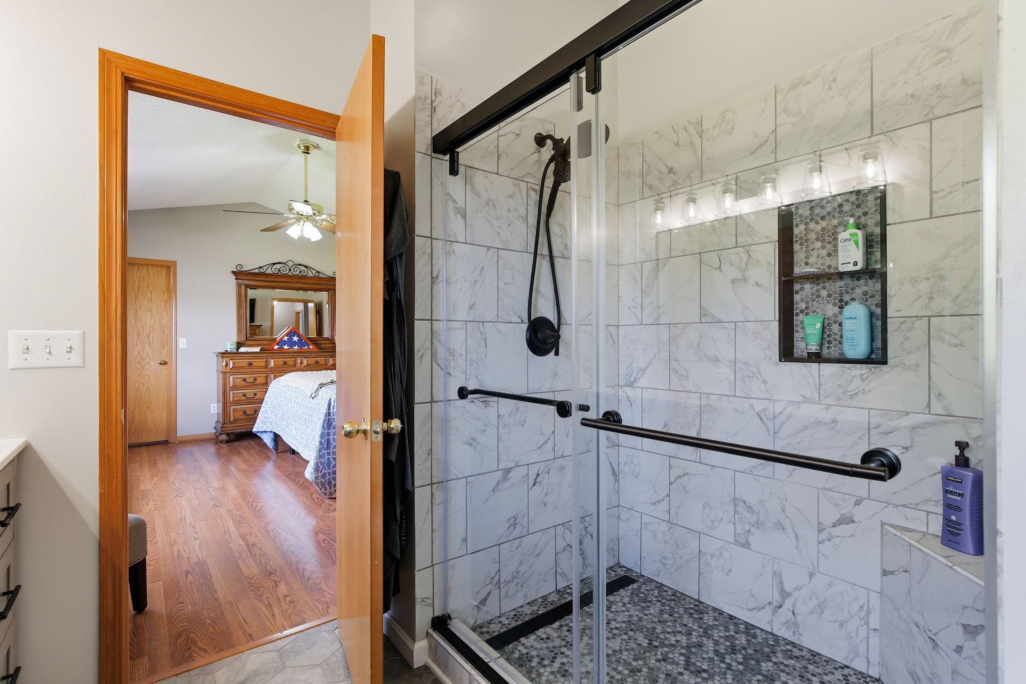30-web-or-mls-3851-Featherstone-Cir-28.jpg