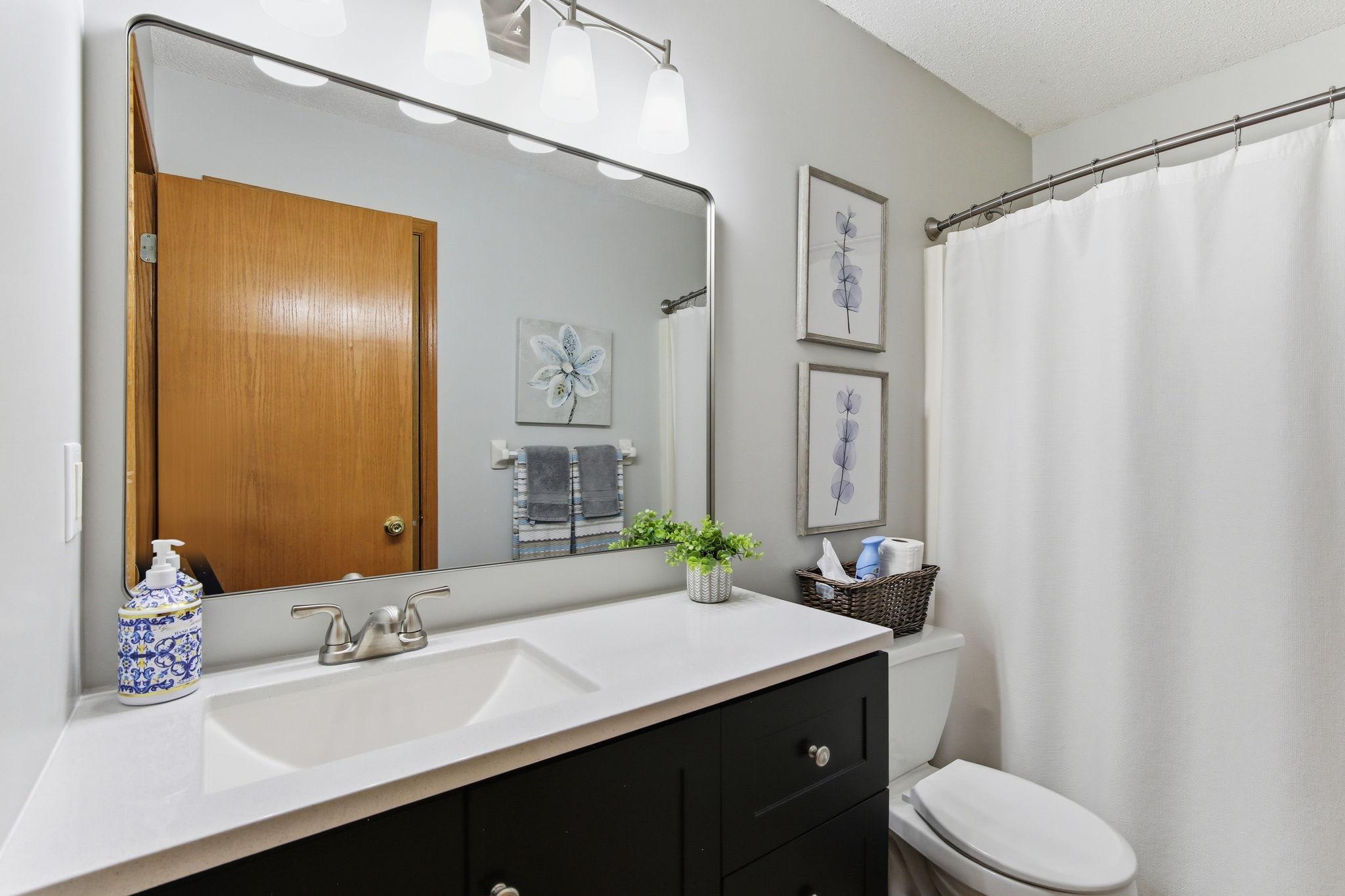 37-web-or-mls-3851-Featherstone-Cir-35.jpg