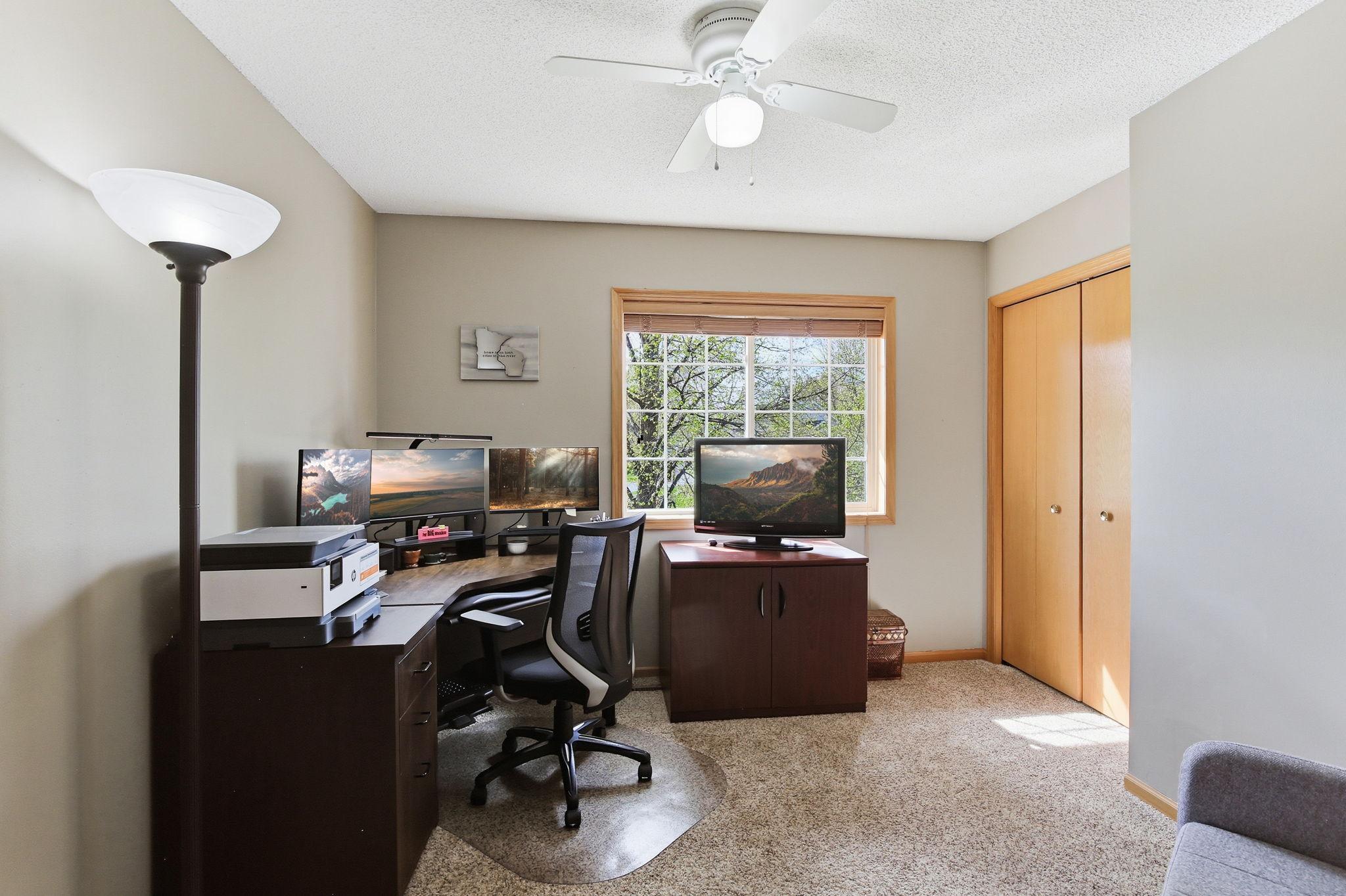 35-web-or-mls-3851-Featherstone-Cir-33.jpg