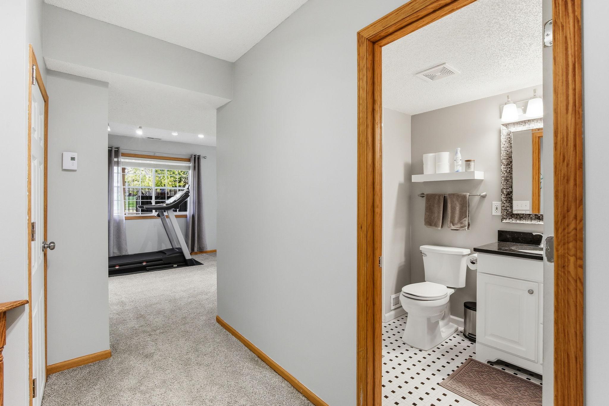 43-web-or-mls-3851-Featherstone-Cir-41.jpg