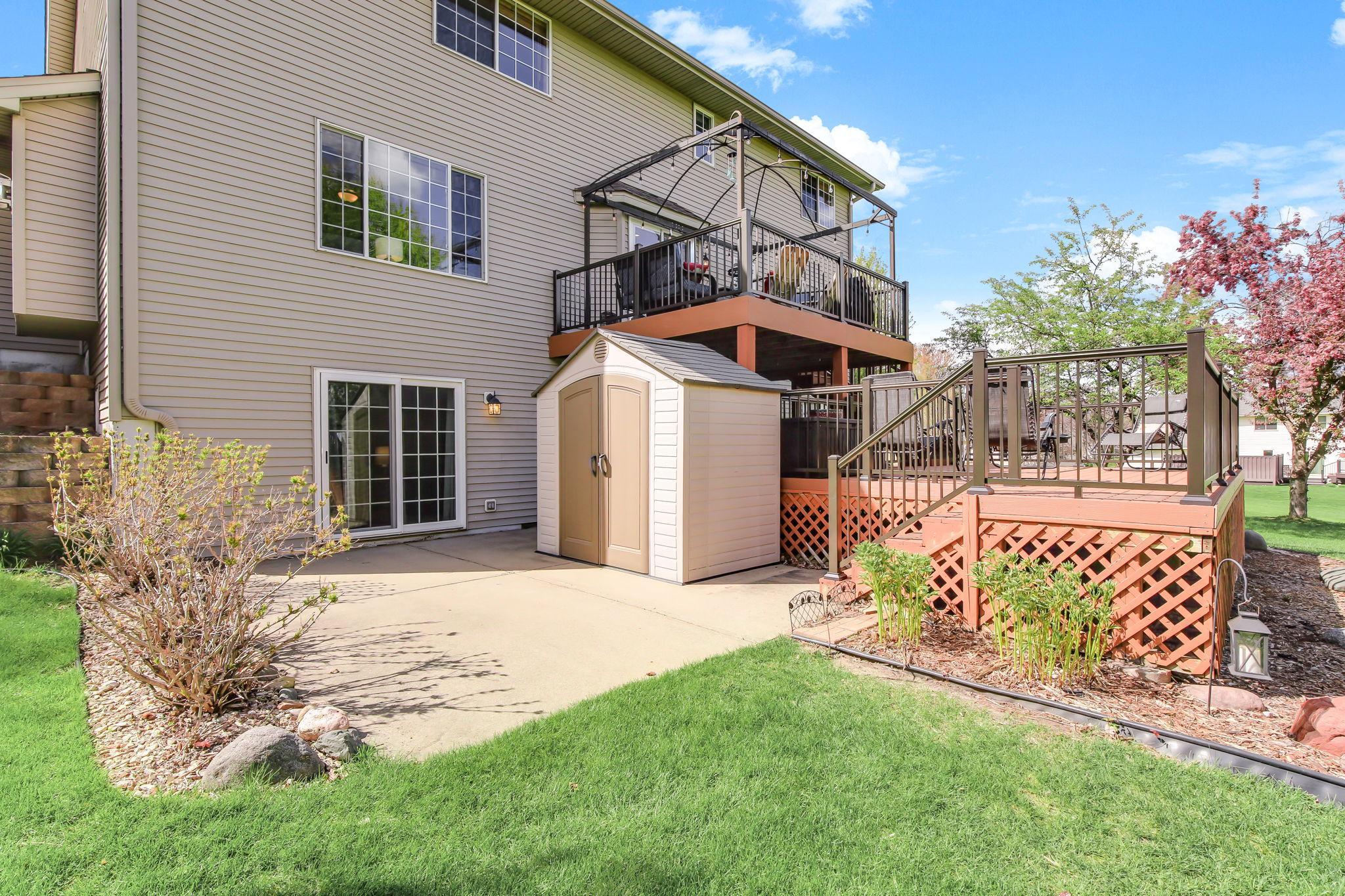 54-web-or-mls-3851-Featherstone-Cir-52.jpg