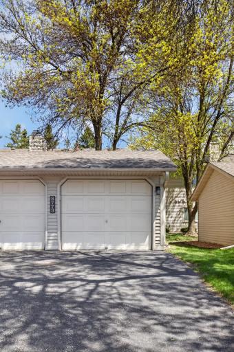 8773 Jasmine Lane, Eden Prairie, MN 55344