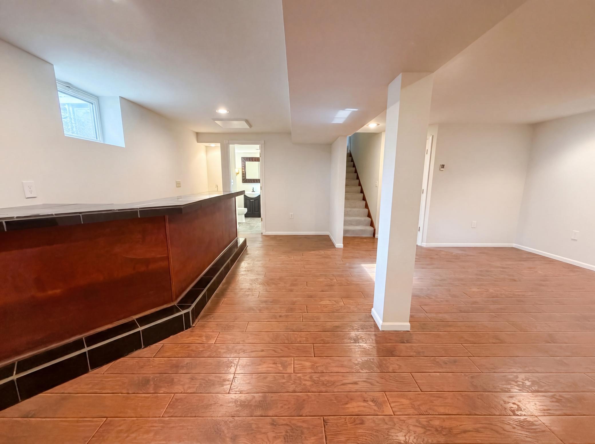 listing_24.jpg