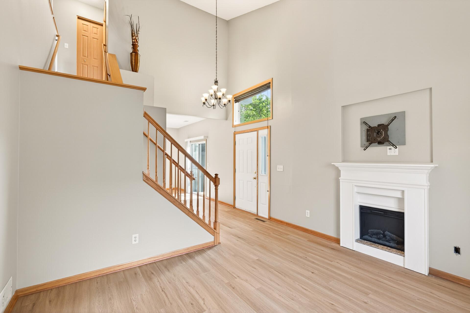 07_660_Kingfisher_Lane_Unit_L7_mls.jpg