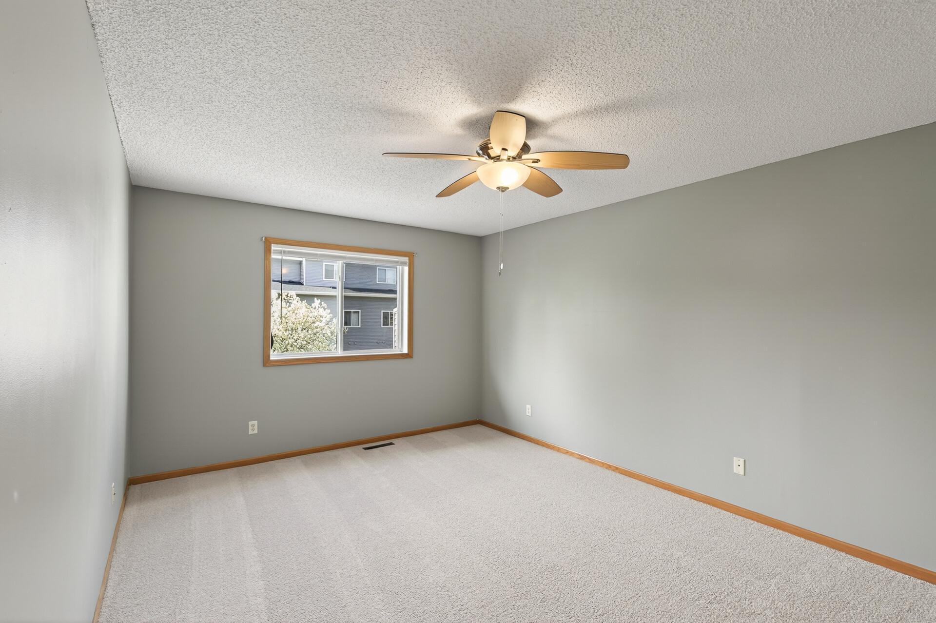 21_660_Kingfisher_Lane_Unit_L21_mls.jpg