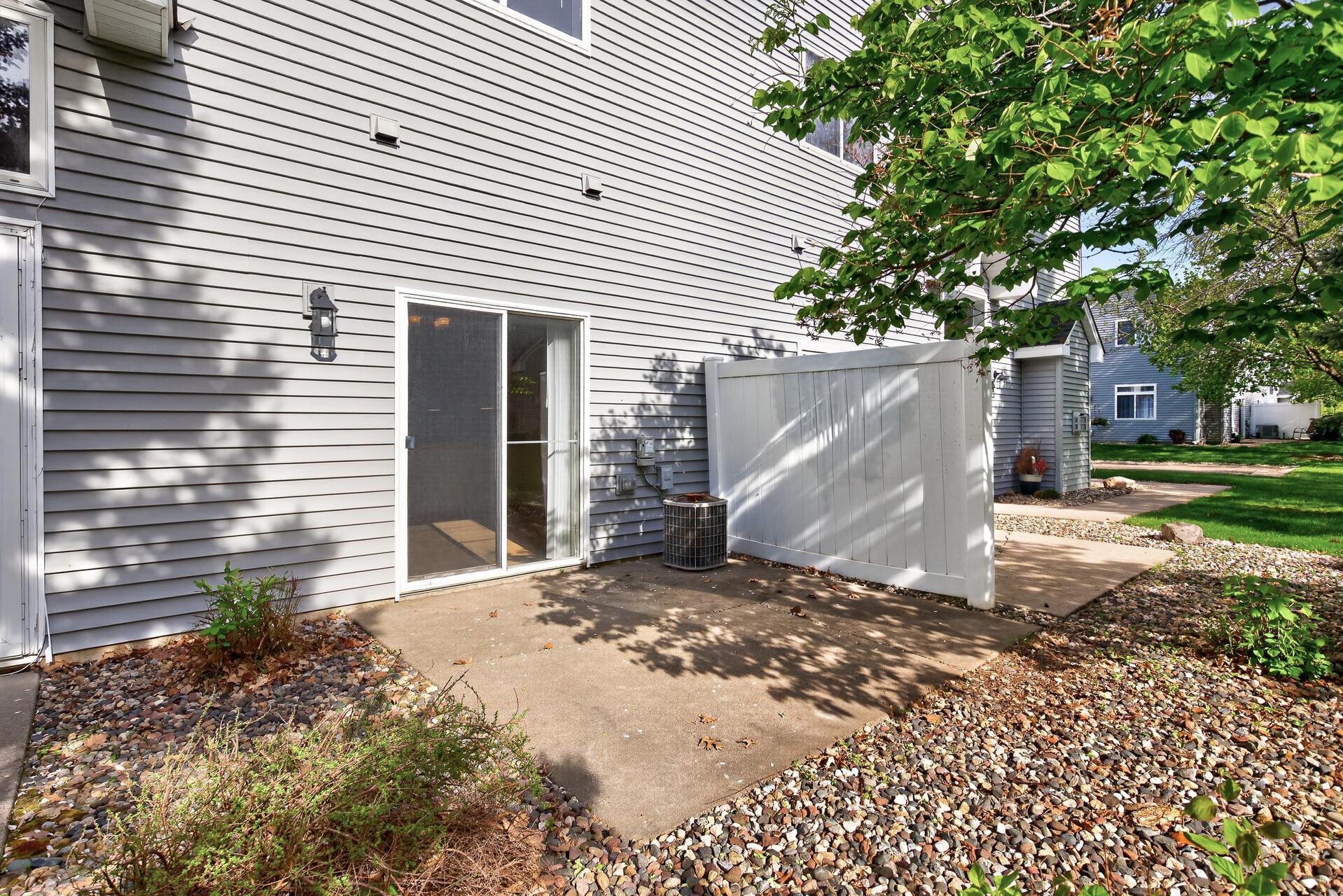 30_660_Kingfisher_Lane_Unit_L30_mls.jpg